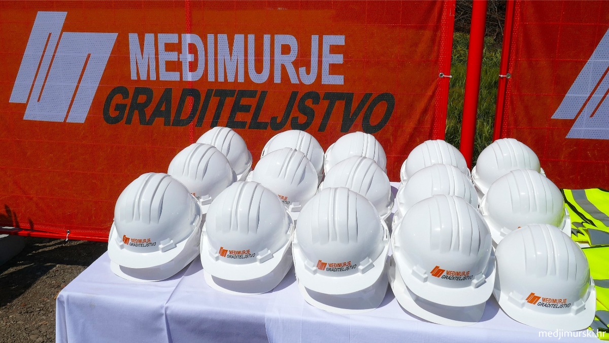 P1240888