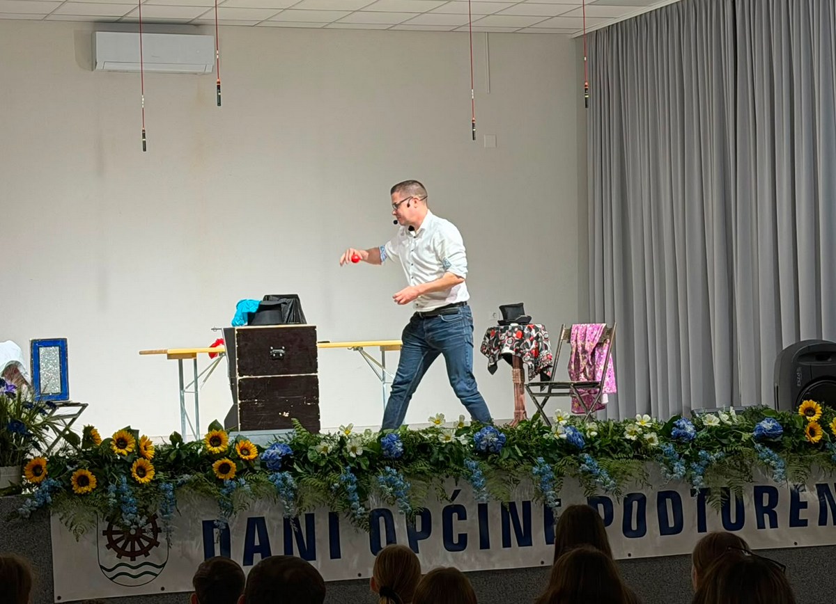 Predstava Luka Vidović Podturen (1)