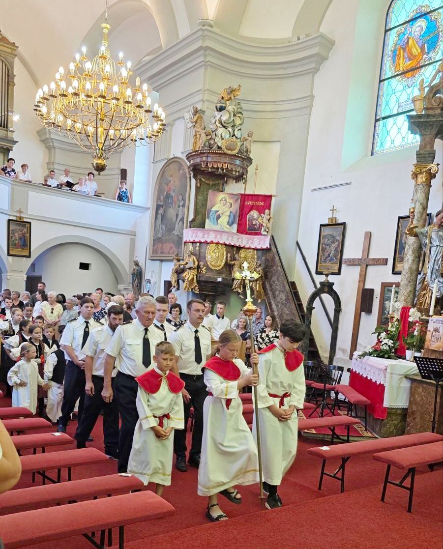 Procesija i sveta misa Donji Vidovec (10)