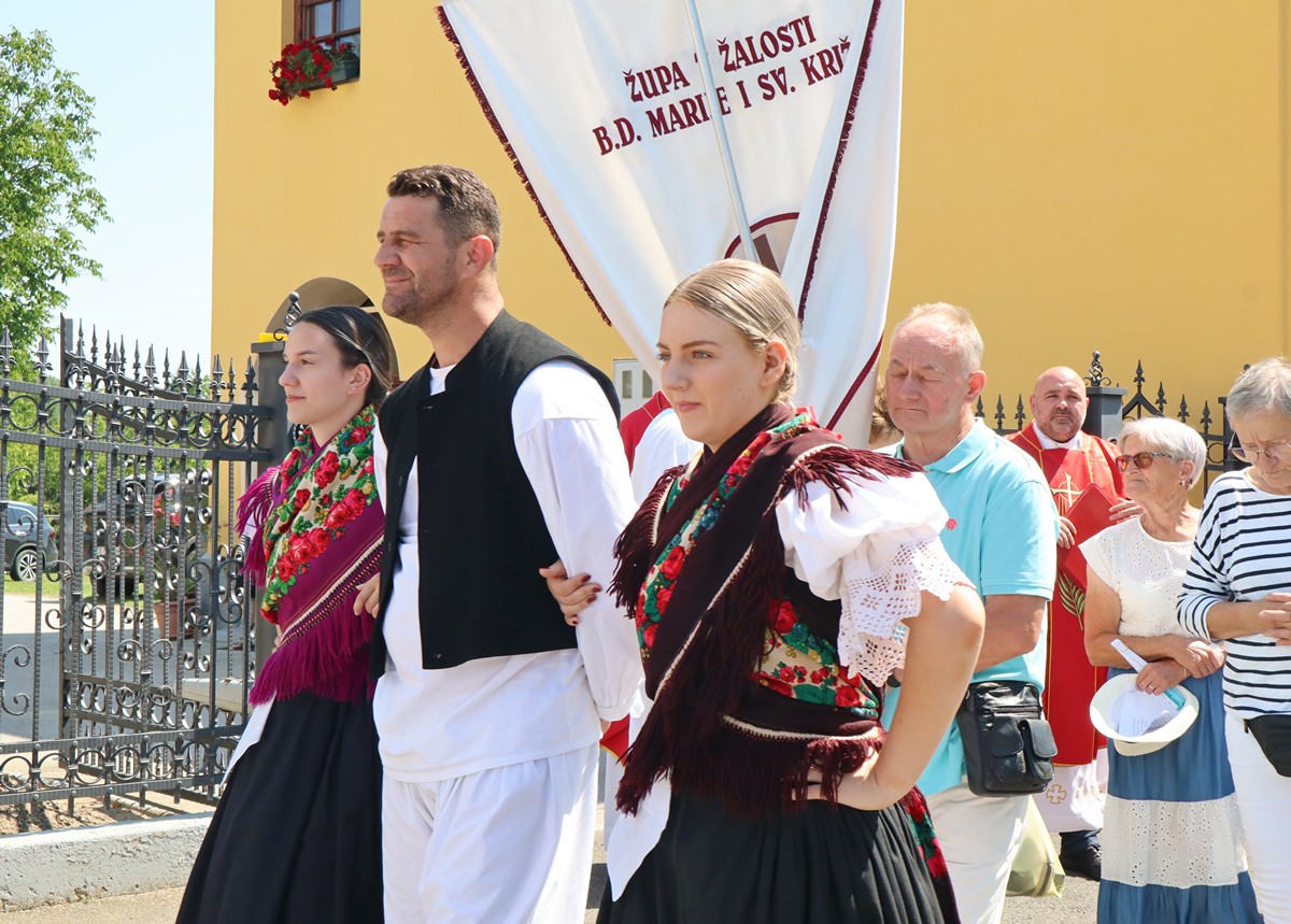 Procesija i sveta misa Donji Vidovec (13)