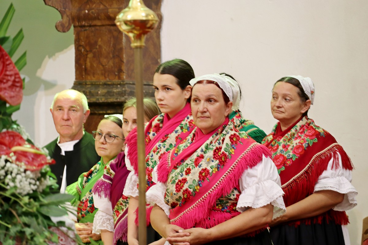 Procesija i sveta misa Donji Vidovec (31)