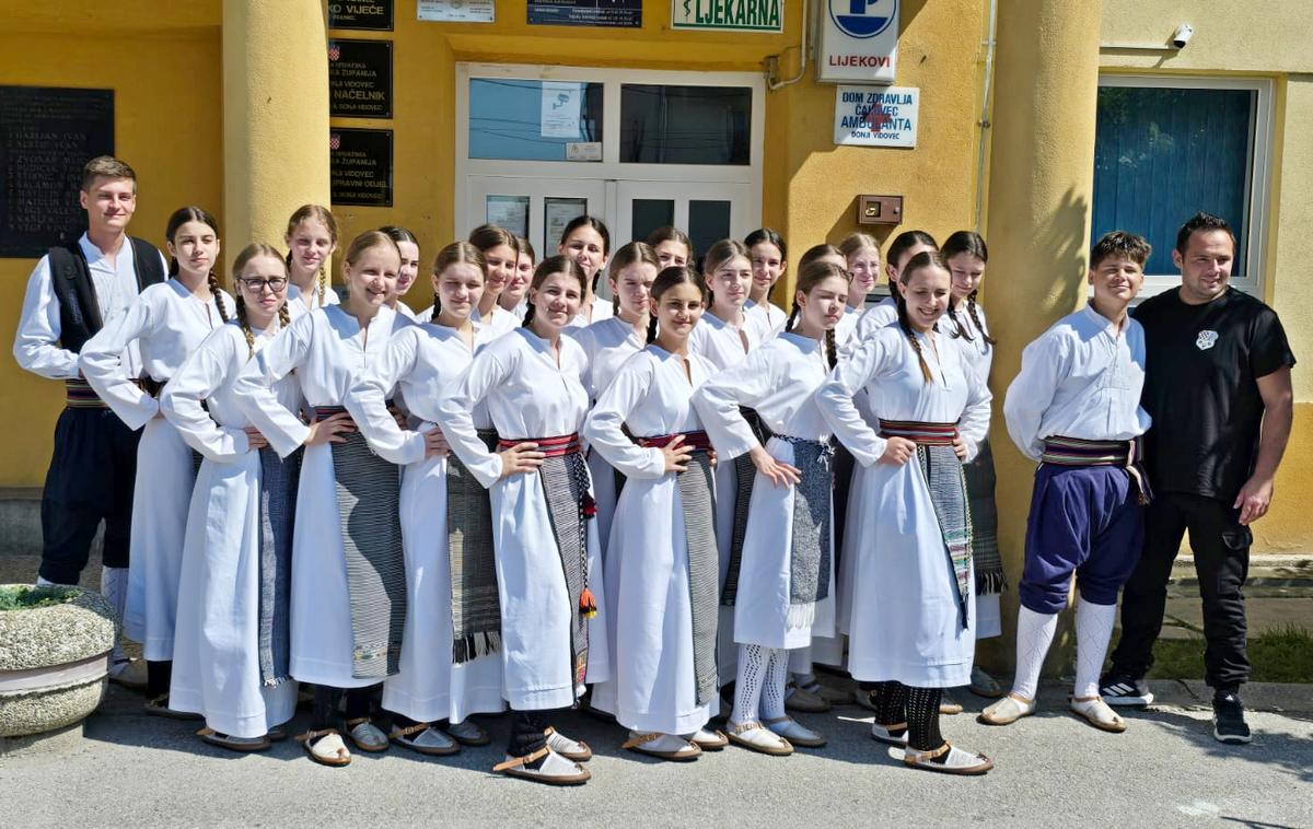 Procesija i sveta misa Donji Vidovec (6)