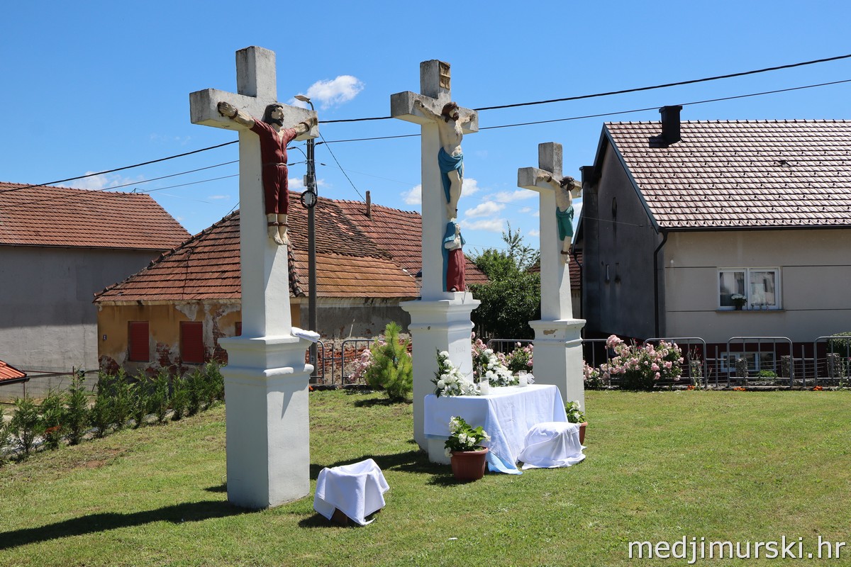 Tijelovska procesija Podturen 2026 (81)