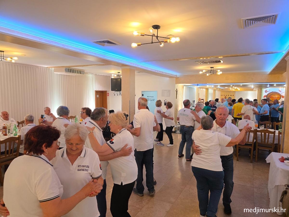 Umirovljenici pobjednici (1)