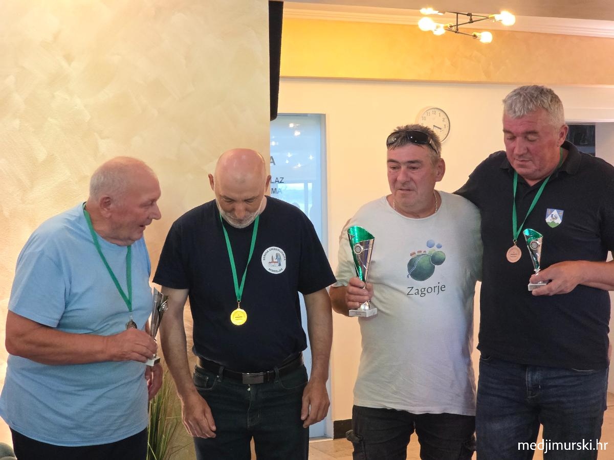 Umirovljenici pobjednici (11)