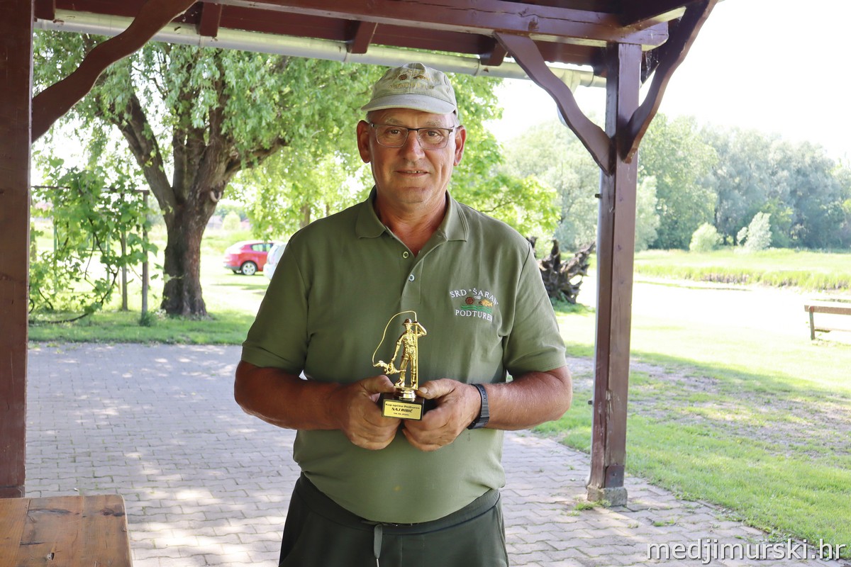 Za unutra 1 Josip Čeki