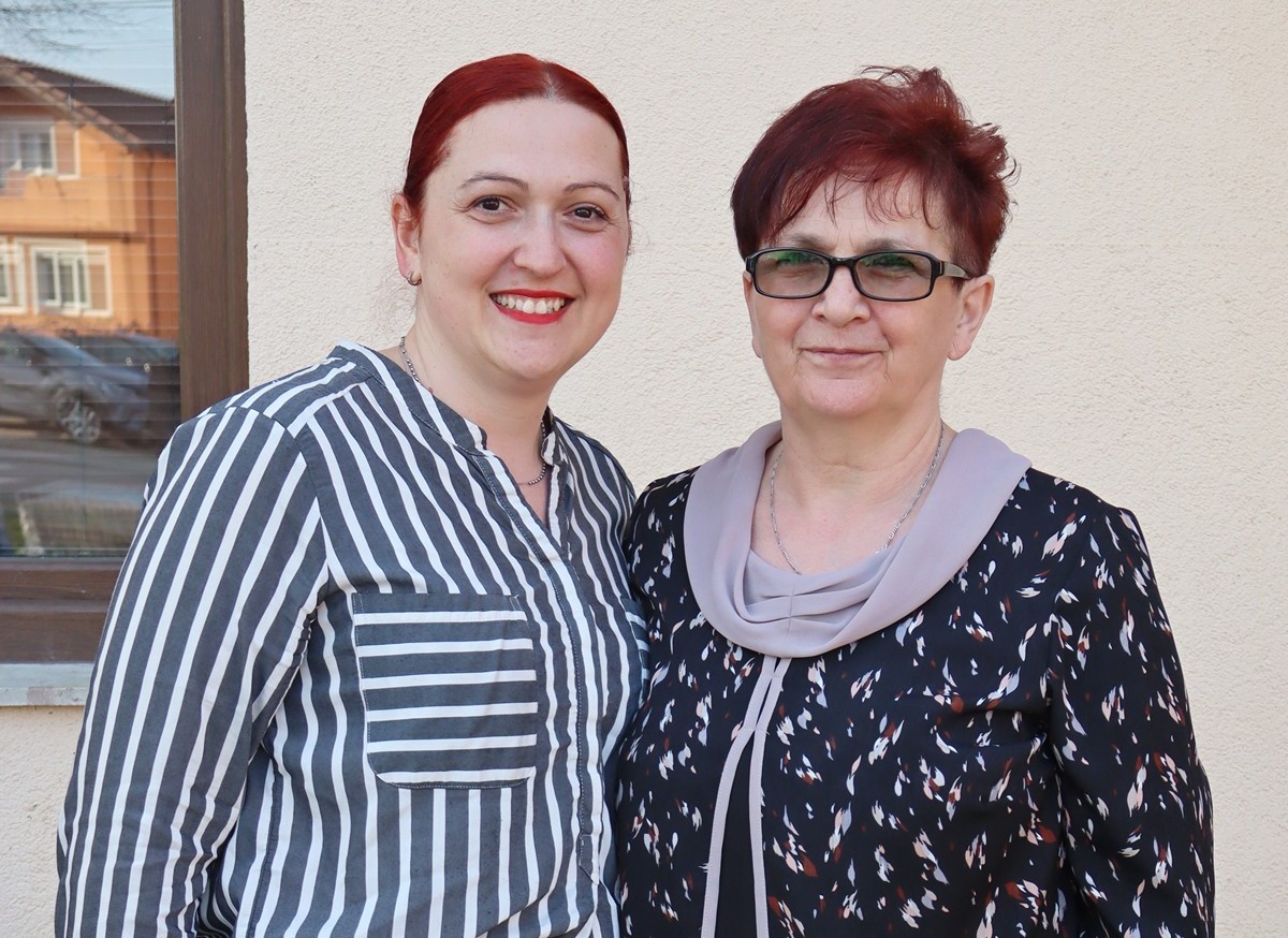 Za unutra 1 Predsjednica KUD a Podturen Tamara Antolašić i predsjednica Udruge žena Sivica Jasna Kovač