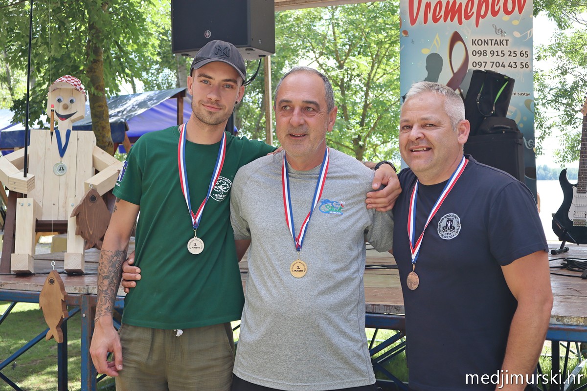 Za unutra 2 (27)