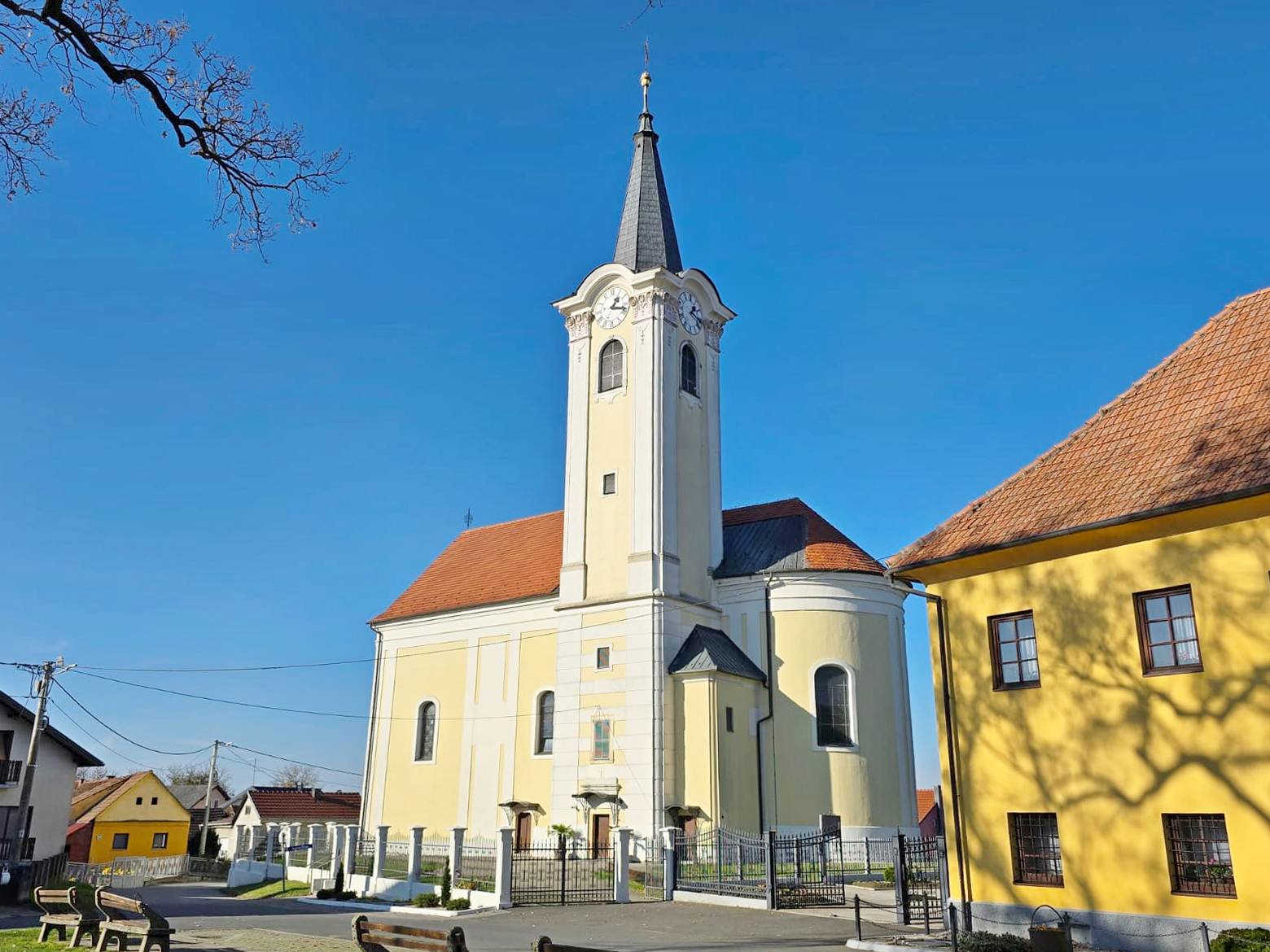 Za unutra 2 Crkva sv. Vida u Donjem Vidovcu