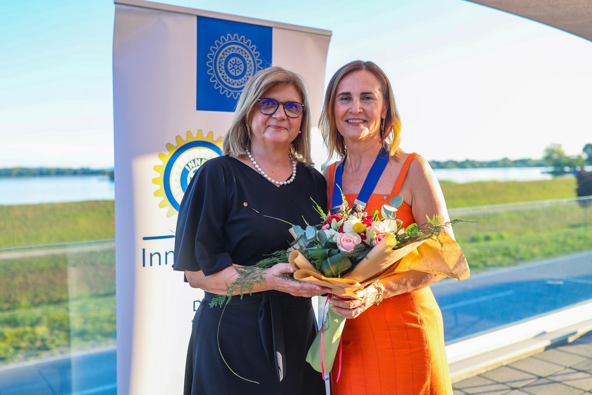 Za unutra 2 Ivana Jambrović Horvat i Diana Percač