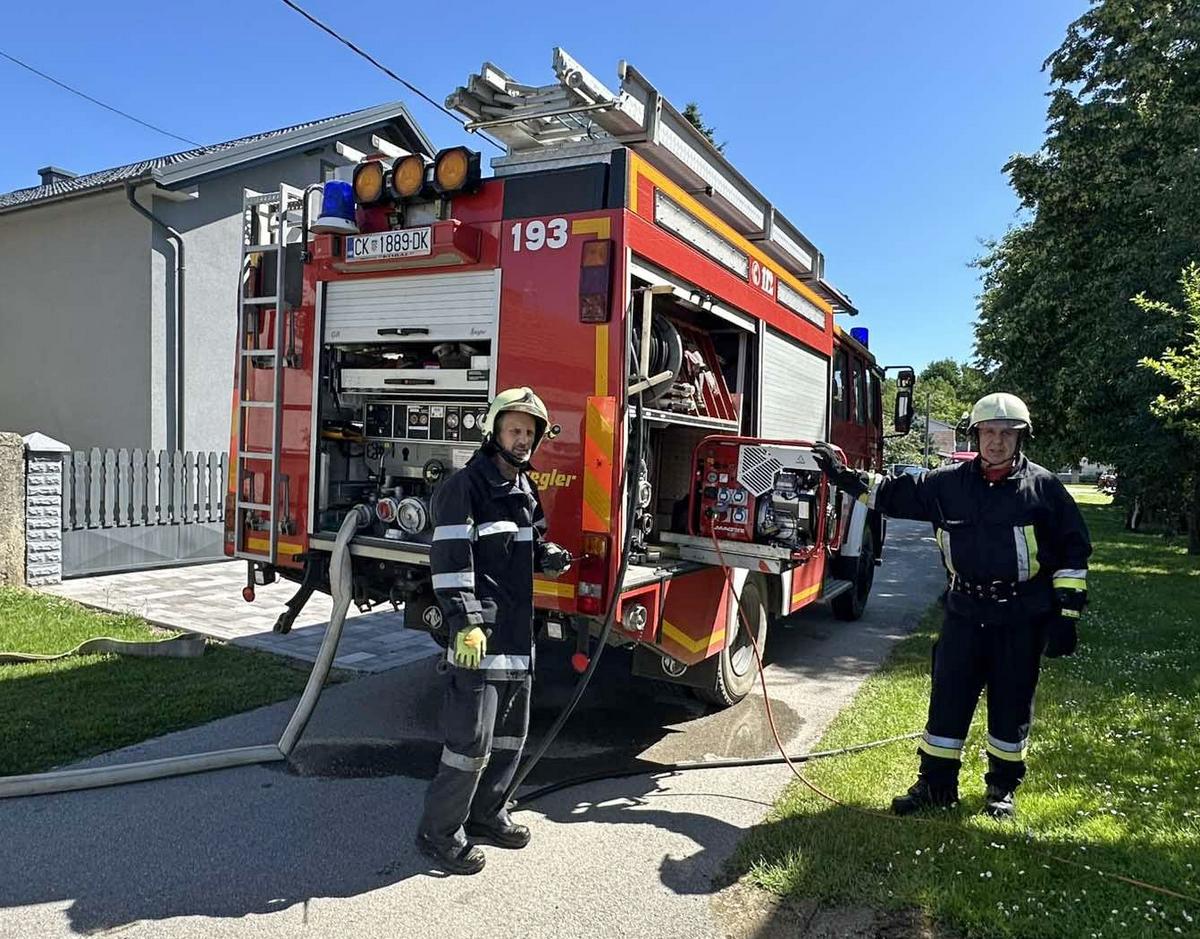 Za unutra 3 Dragutin Glad u vatrogasnom odijelu kao da je rođen