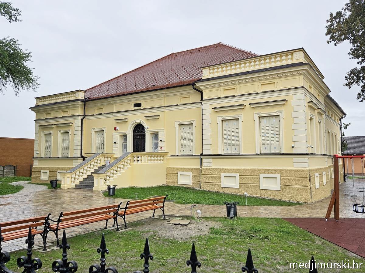 Za unutra 3 Palača međimurske popevke u Donjoj Dubravi