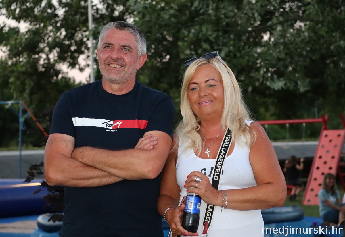 Aleksandar Lazić Lov na labuđe pero (54)