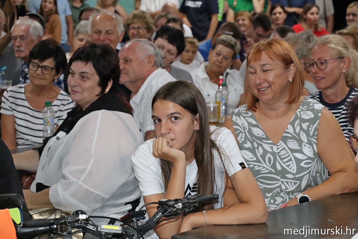 Copernice i tamburaši Donja Dubrava (39)