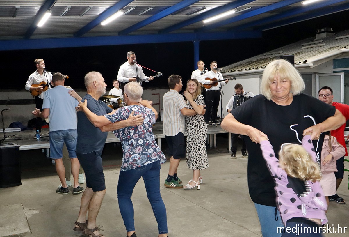 Copernice i tamburaši Donja Dubrava (75)