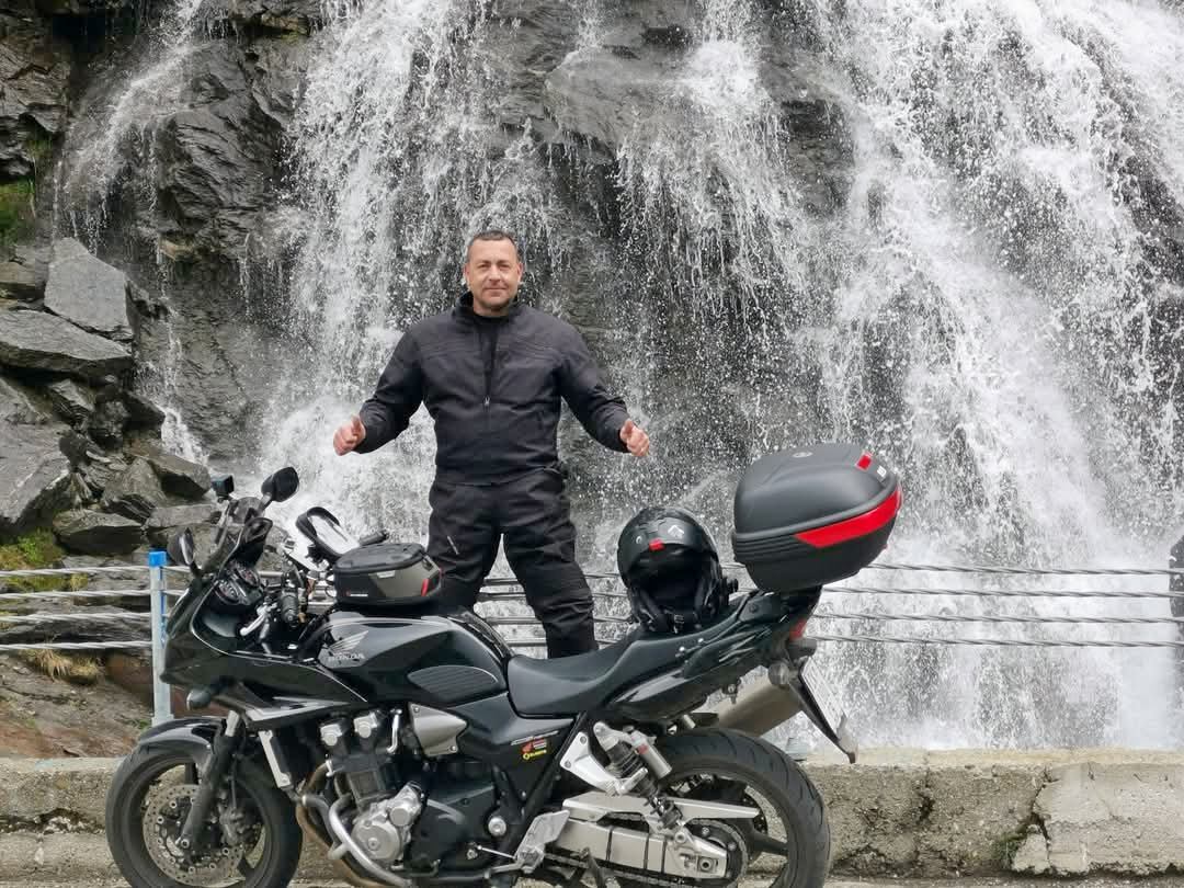 Dragutin Lukan motoristi putuju po svijetu11