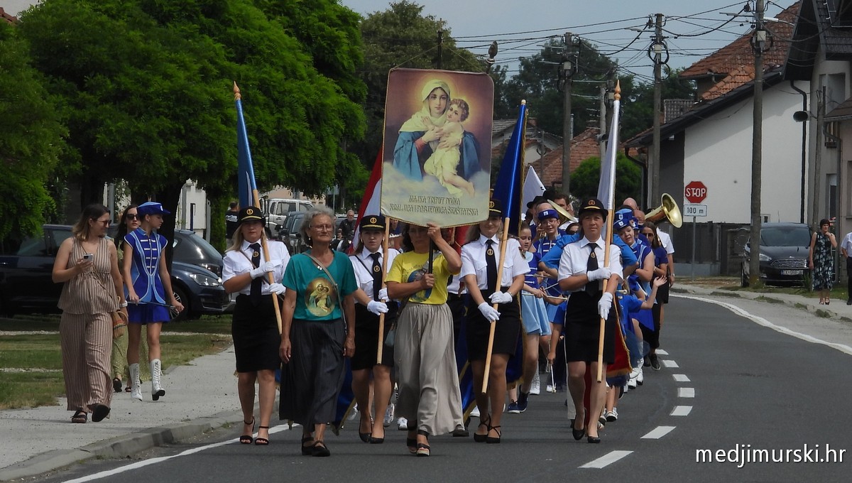 Mimohod Mala Subotica (21)