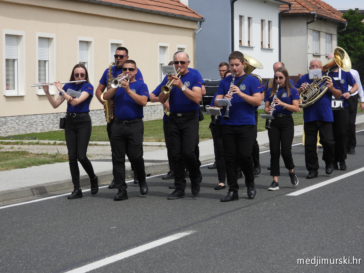 Mimohod Mala Subotica (30)