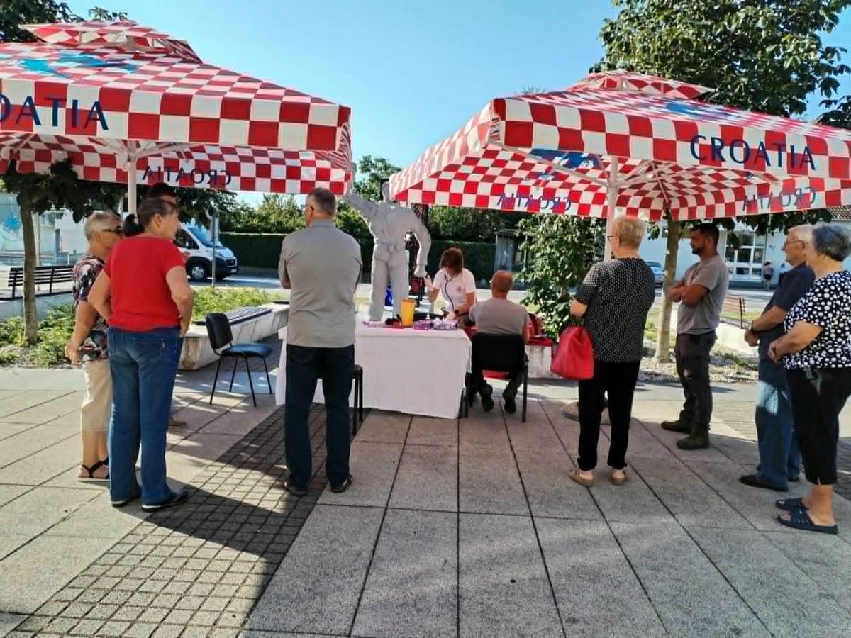 Mjerenje tlaka i šećera u Maloj Subotici (8)