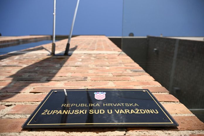 Varaždin: Srđan Mlađan pod jakim policijskim osiguranjem dolazi na Županijski sud Varaždin: Srđan Mlađan pod jakim policijskim osiguranjem dolazi na Županijski sud