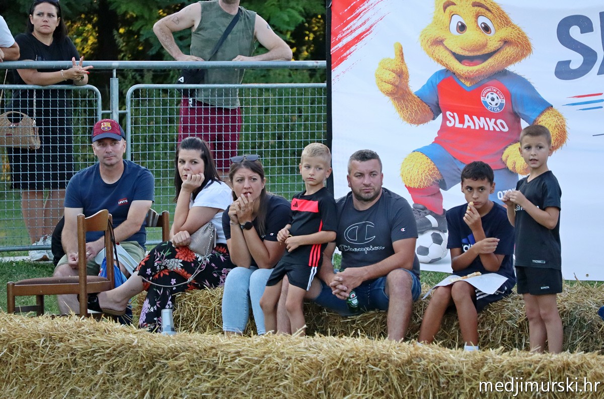 Seoske ljetne noži Otok 2026 (14)