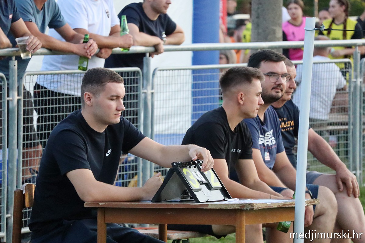 Seoske ljetne noži Otok 2026 (6)