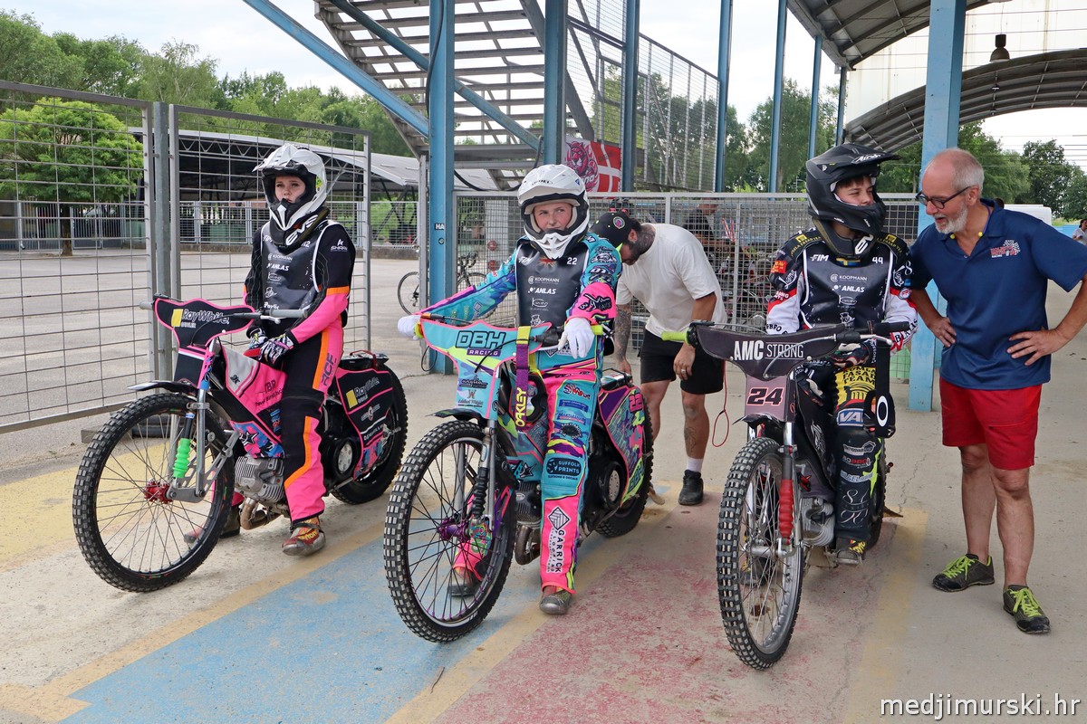 Speedway girls Croatia 2026 (12)