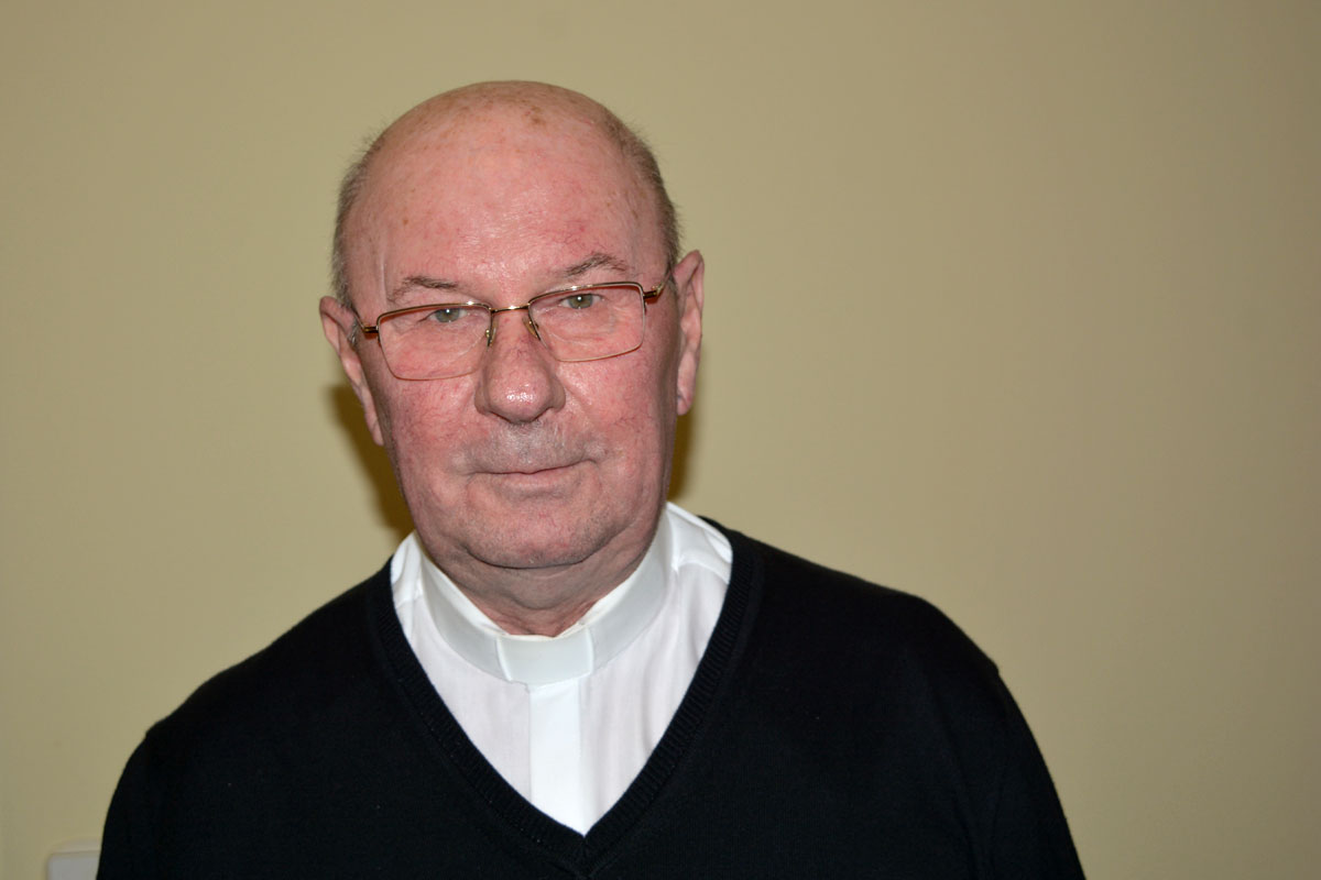 Za unutra 1 Vlč. Ivan Mikulan