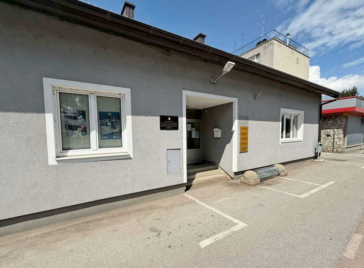 Za unutra 3 Zgrada u Kotoribi koju koristi PP Prelog